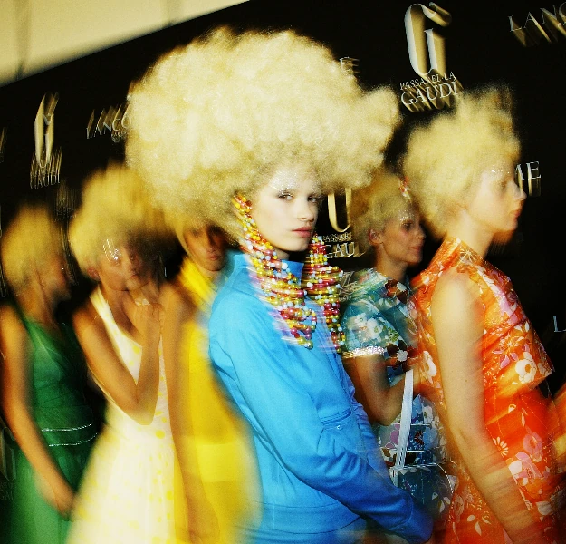 Photo by Jorge Andreu — backstage