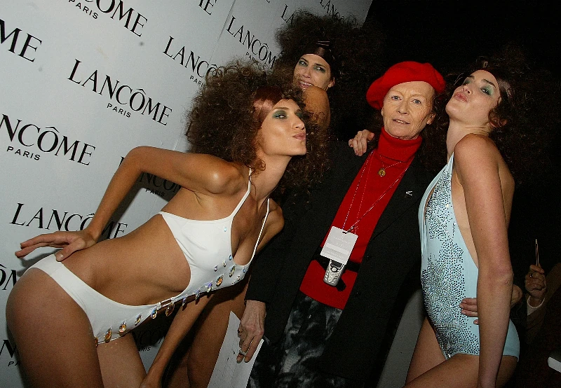 Photo by Jorge Andreu — backstage