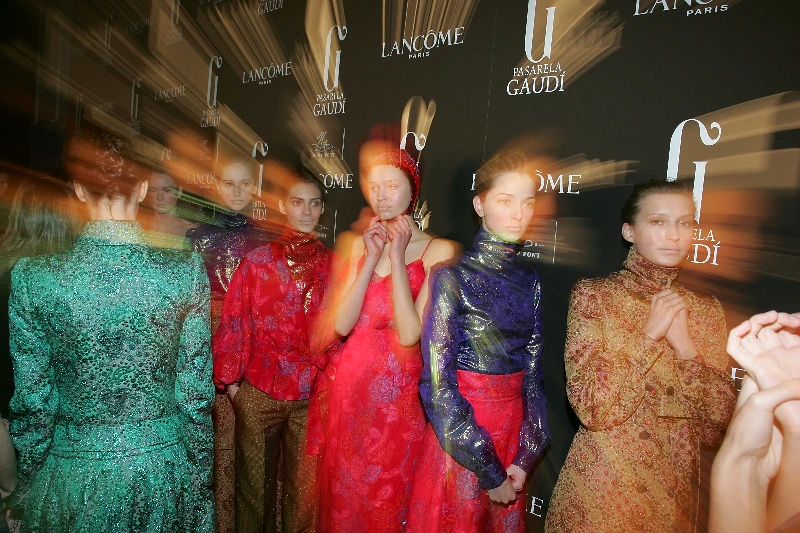 Photo by Jorge Andreu — backstage