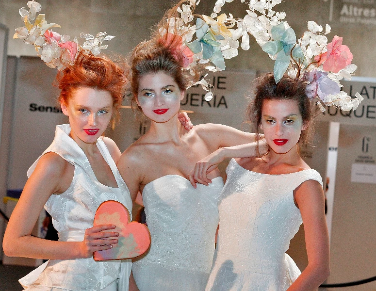 Photo by Jorge Andreu — backstage