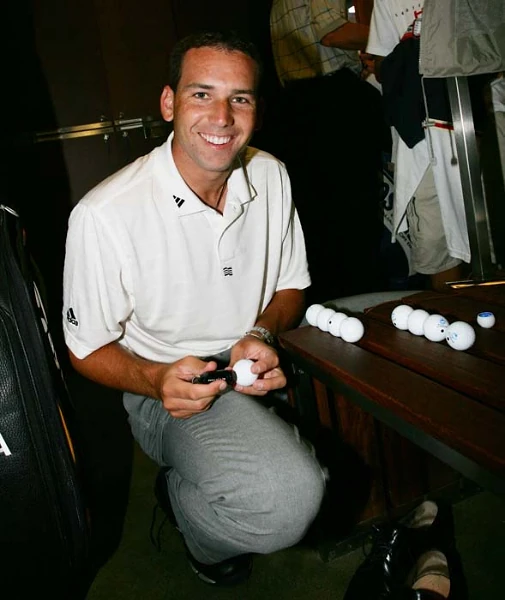 Photo by Jorge Andreu — golf