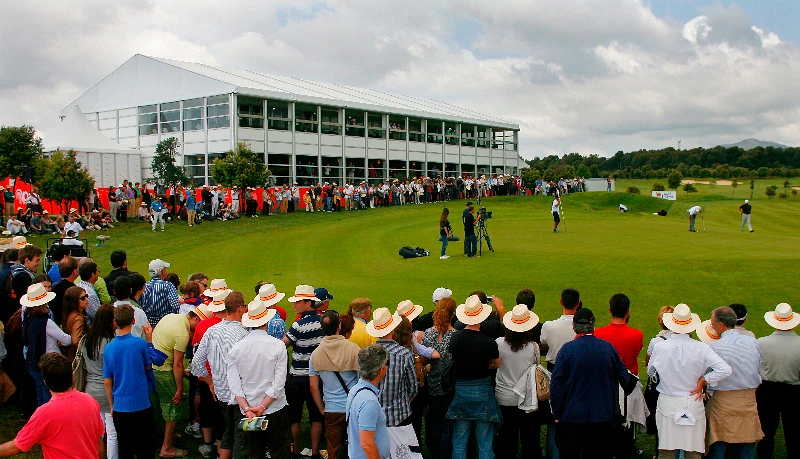 Photo by Jorge Andreu — golf