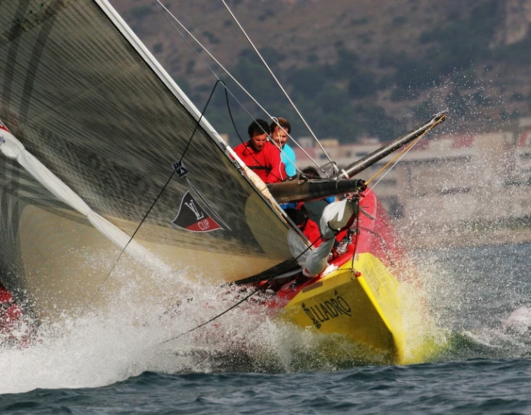 Photo by Jorge Andreu — vela