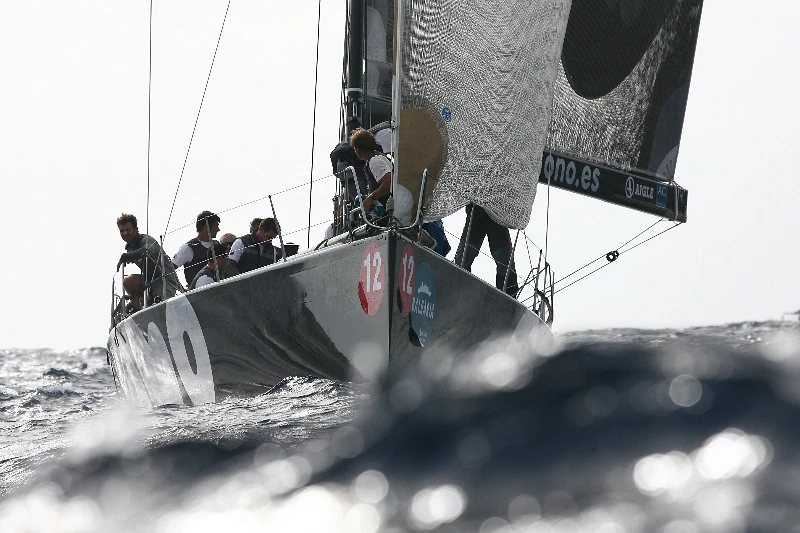 Photo by Jorge Andreu — vela
